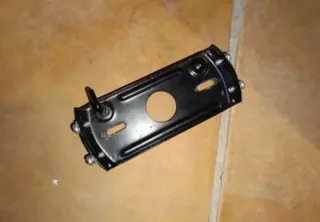 Ventilador de techo negro y plateado