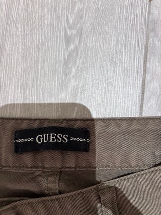 Pantalones Cargo Guess Verde Oliva. talla 25