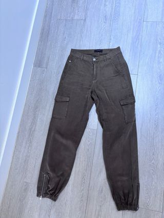 Pantalones Cargo Guess Verde Oliva. talla 25