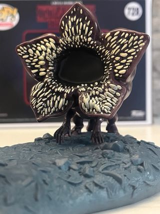 Funko Pop! Stranger Things Steve vs DemoDog 728