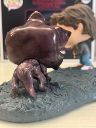 Funko Pop! Stranger Things Steve vs DemoDog 728