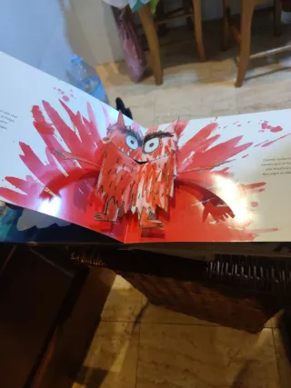 El Monstruo de Colores, un libro pop-up