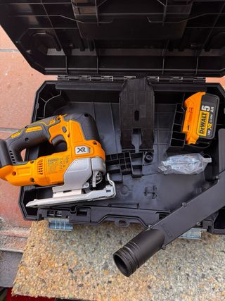 Sierra de Calar Dewalt DCS334 XR