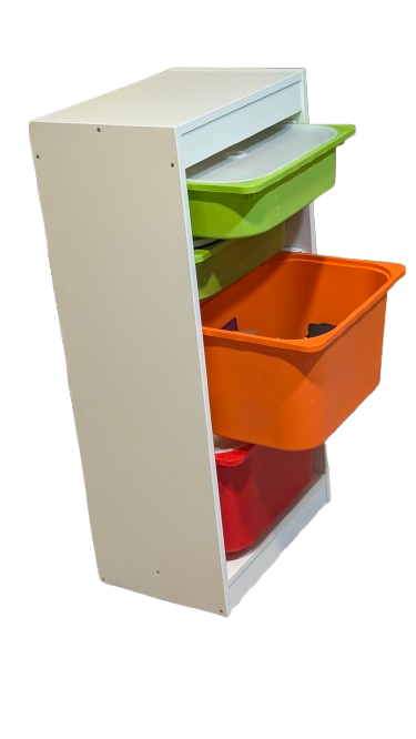 Mueble IKEA Trofast con 4 bandejas