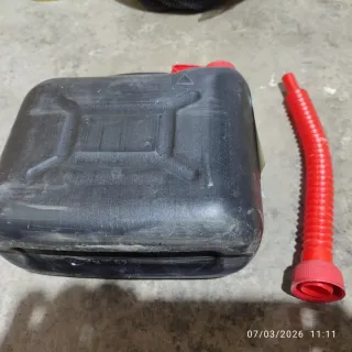Garrafa gasolina/gasoil 5L + embudo