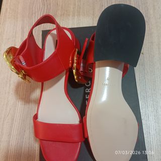 Sandalias Uterqüe Piel Joyas Doradas Rojas