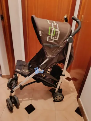 Carrito de bebé plegable