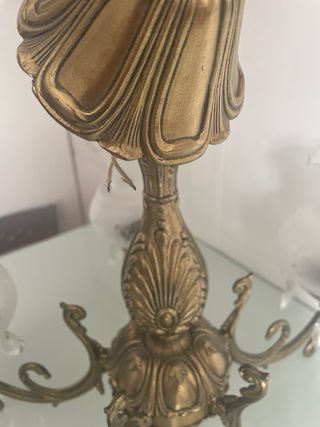 Lámpara de Bronce con Cristales y tulipas