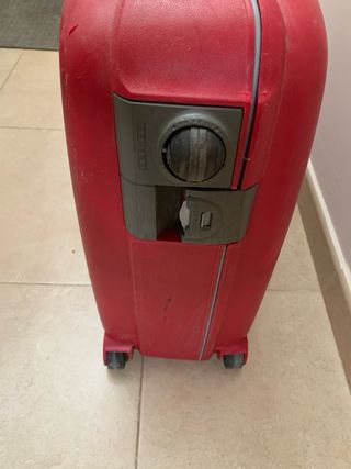 Maleta grande rígida de gama media-alta