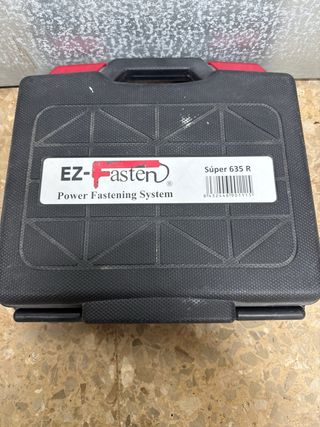 Pistola Clavadora Neumática EZ-Fasten