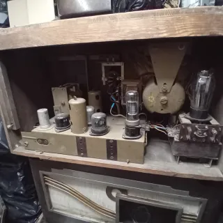 Radio alemana Antigua Válvulas