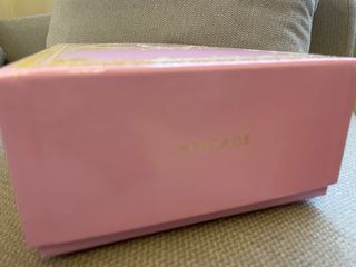 Caja Versace Rosa y Dorada Vacía