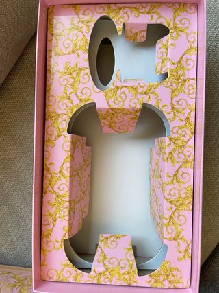 Caja Versace Rosa y Dorada Vacía