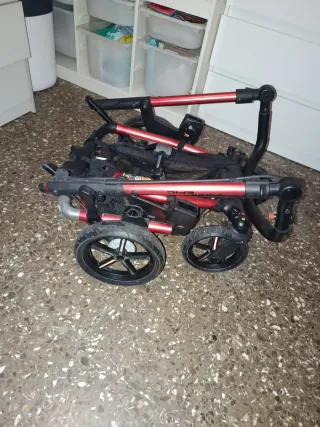 Capazo/Carrito Bebé Rojo Jane estas en perfecto