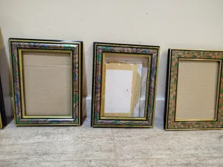 Seis Marcos de fotos dorado y verde con flores