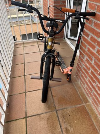 Bicicleta BMX GT