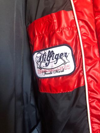 Cappotti grigi e rossi per bambina