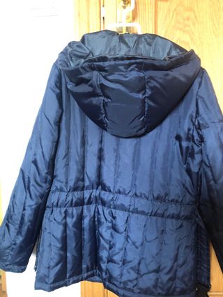 Cappotti grigi e rossi per bambina