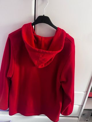 Sudadera con cremallera roja