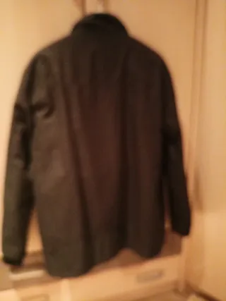 Parka hombre cremalleras y bolsillos