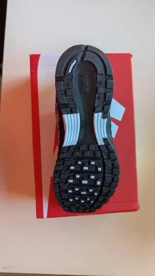 Nike P-6000 Zapatillas Negras y Grises