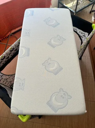 Cuna de viaje plegable