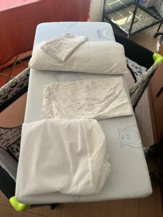 Cuna de viaje plegable