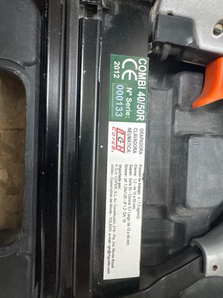 Pistola Clavadora Neumática EZ-Fasten