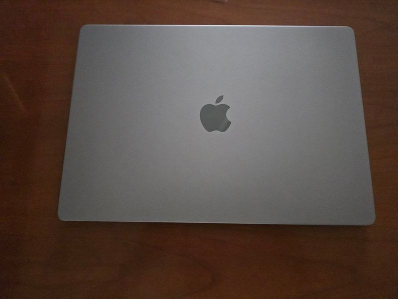 MacBook Pro 16 M2 Pro | 1TB SSD | 93% Batería afbeelding 2