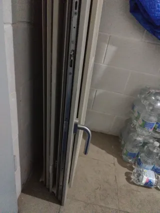 2 Ventanas Climalit con marquesinas