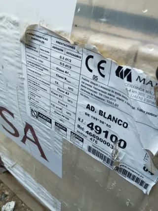 Ladrillos de cerámica para construcción