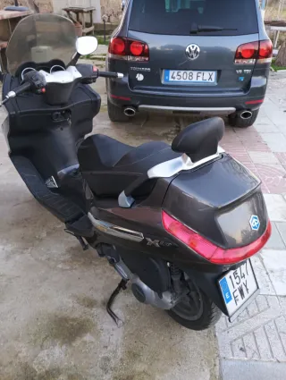 Piaggio X Evo 125