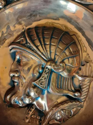 Plato antiguo cobre Renacimiento Español