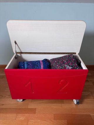 Baúl de almacenaje con ruedas