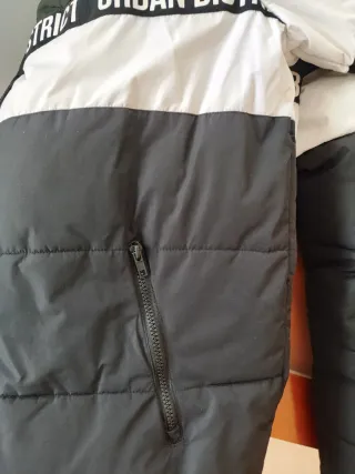 Abrigo TENTH Negro, blanco y Verde