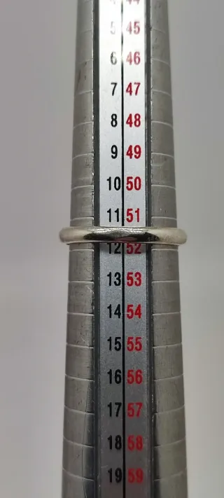 Anillo de Plata y Zafiro.