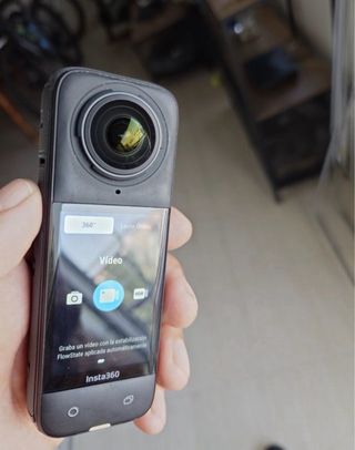 Cámara Insta360 X4 + Accesorios