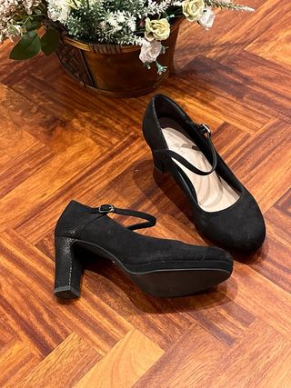 Botines tacón beige talla 38