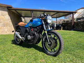 Yamaha XJ6 Cafe Racer Azul/Marrón