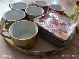 Juego 6 tazas y platos decorados