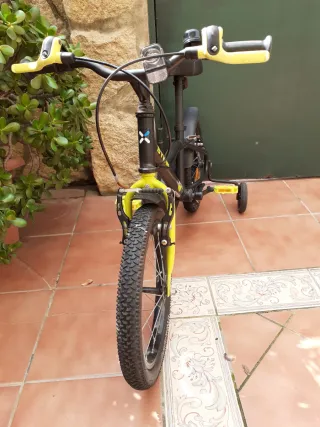 Bicicleta infantil Btwin casi nueva