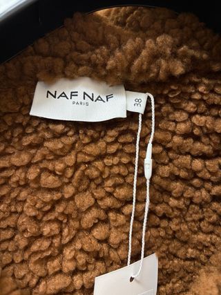 Cazadora forrada efecto piel marrón