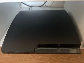 Consola PS3 + 2 Mandos + 6 Juegos