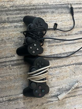 Consola PS3 + 2 Mandos + 6 Juegos