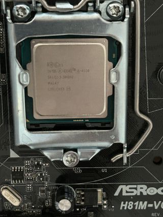 Placa Base ASRock H81M-VG4 + CPU i5 LGA 1150