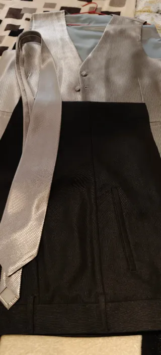 Chaleco ACERO hombre rayas plateadas