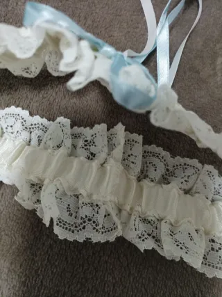 Liga de Novia Encaje Blanco y Azul