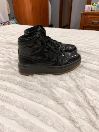 Zapatillas Jordan Negras Talla 41.