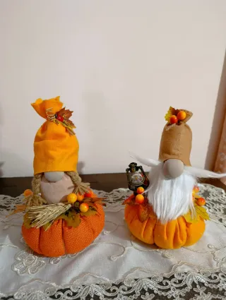 Coppia Gnomi Decorazione Autunnale