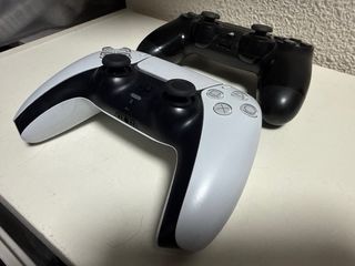 2 controller ps5/ps4 da riparare
